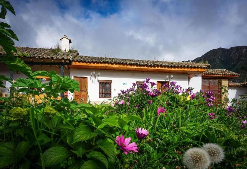 Hotel Las Tres Viejas