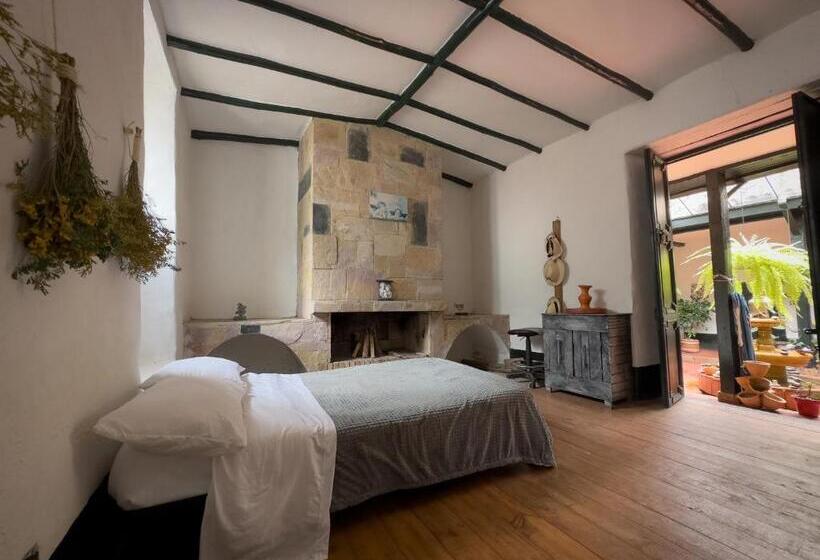 Hotel Las Tres Viejas