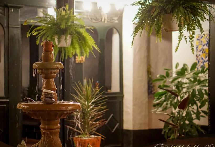 Hotel Las Tres Viejas