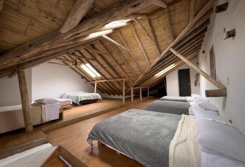 Hotel Las Tres Viejas