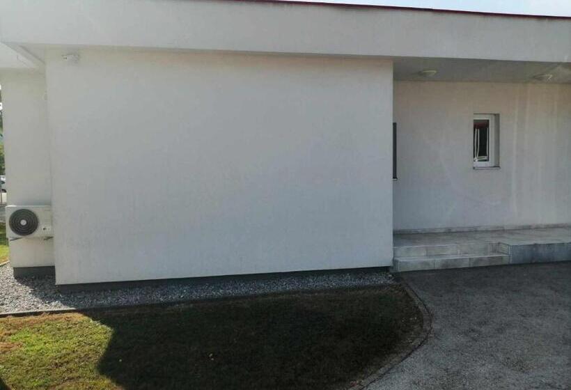 پانسیون Apartman Stan Na Dan Bosanska Otoka