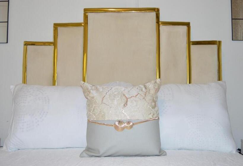 بنسيون Cozy Inn