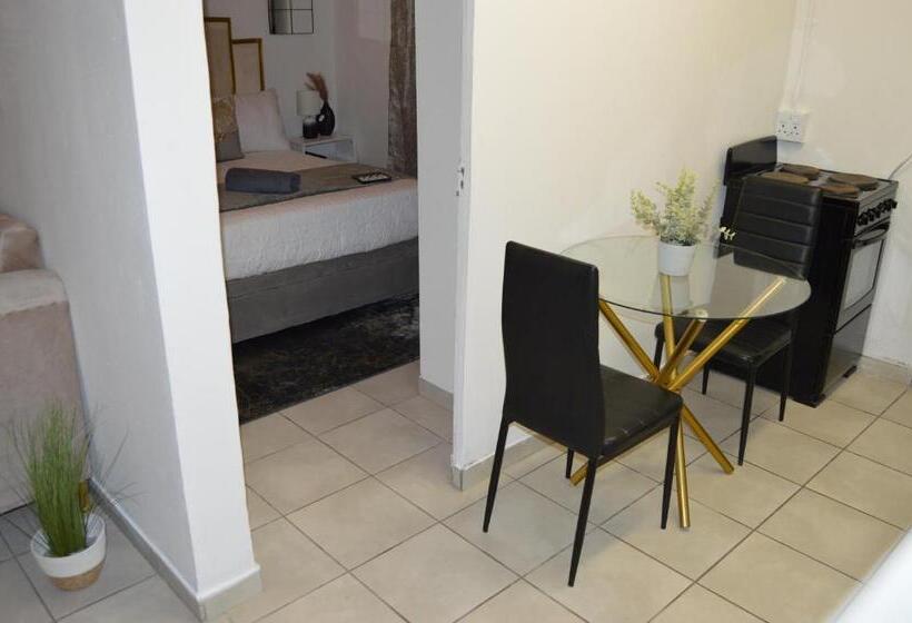 بنسيون Cozy Inn