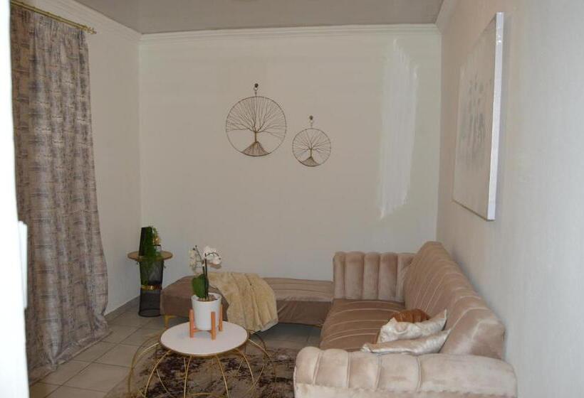 بنسيون Cozy Inn