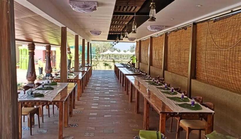 리조트 Grand Arena Sports County