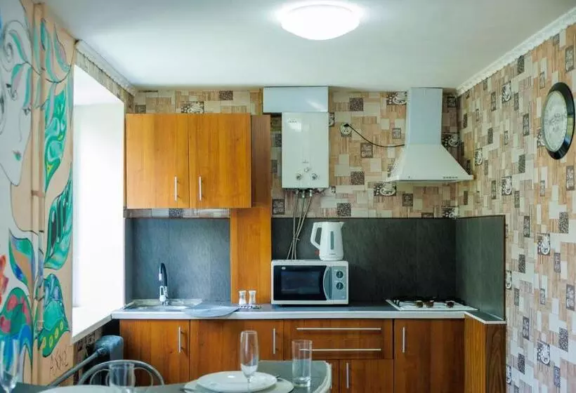 американська квартира мережа Alexapartments документи для відряджень безконтактне заселення цілодобо
