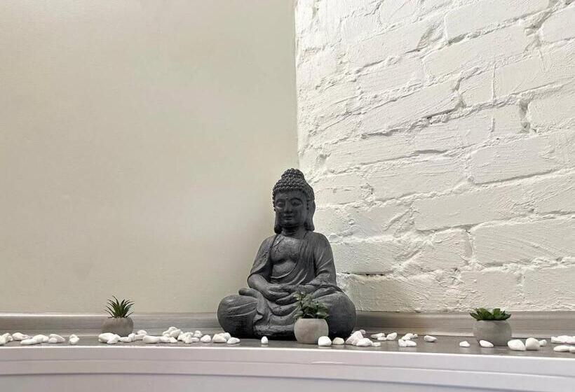 هاستل Rama Space