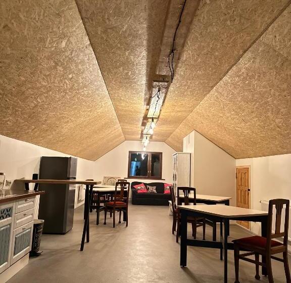 هاستل Rama Space