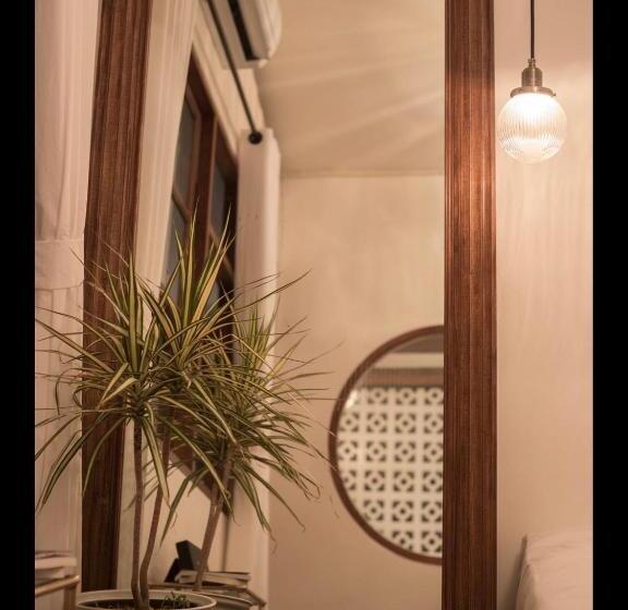 Bed and Breakfast เผลอสุขใจ Cafe And Bad Plursukjai