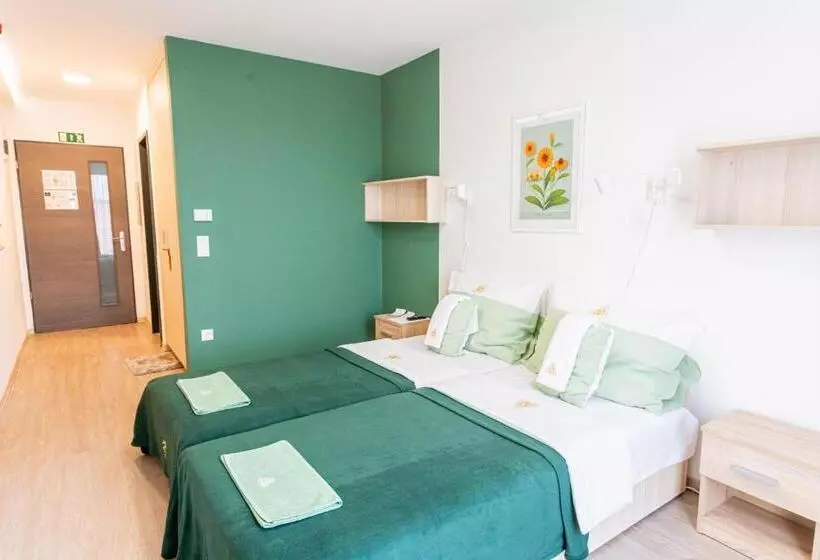 Hotelli Fehérliliom Vendégszálló