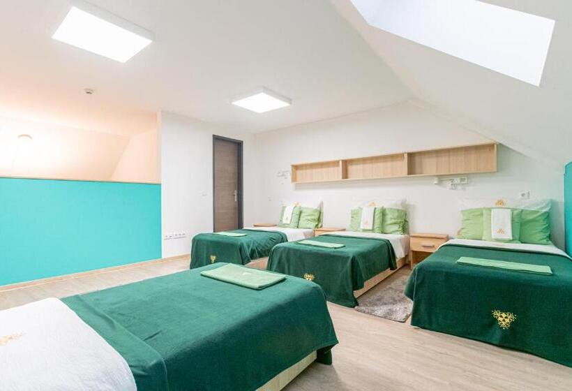 فندق Fehérliliom Vendégszálló