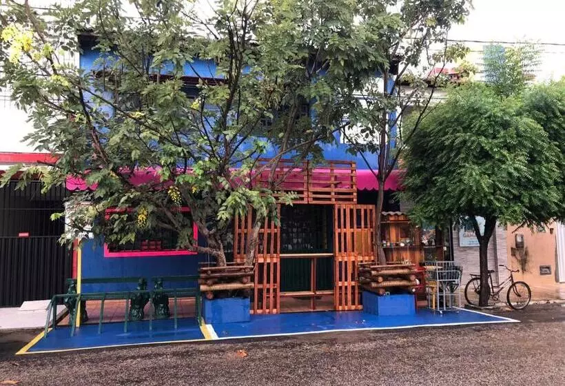 Hotelli Hostel E Pousada Paz E Benção