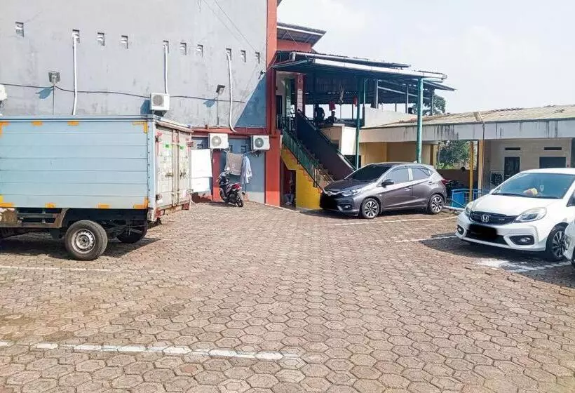 Hotelli Malibu Syariah Bogor Redpartner