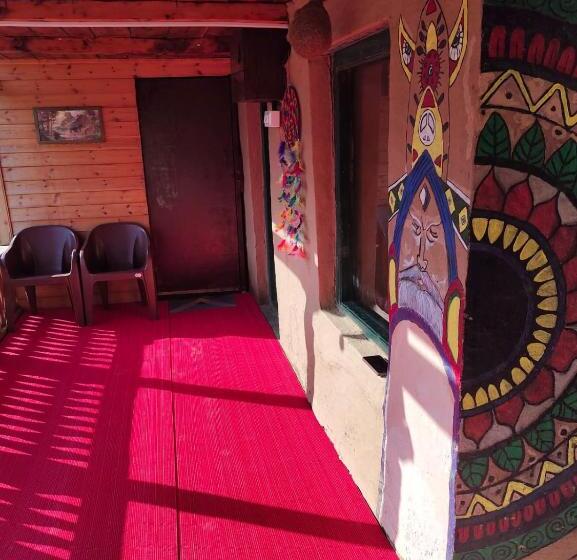 בית מלון כפרי Muse Meadow Huts & Homestay