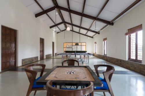 Hotel Nehamrit Farms Nr Malshej Ghat With Pool