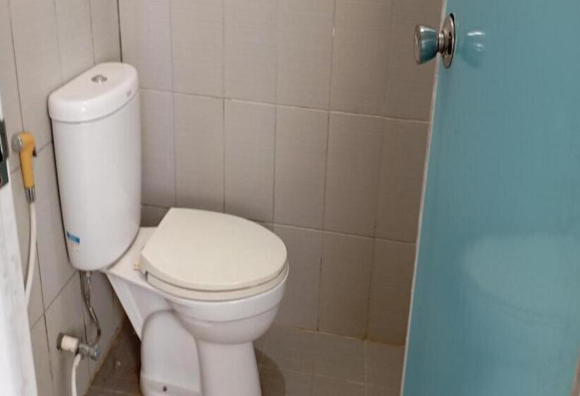 Отель Oyo 94133 Homestay Puspa Gemilang Syariah