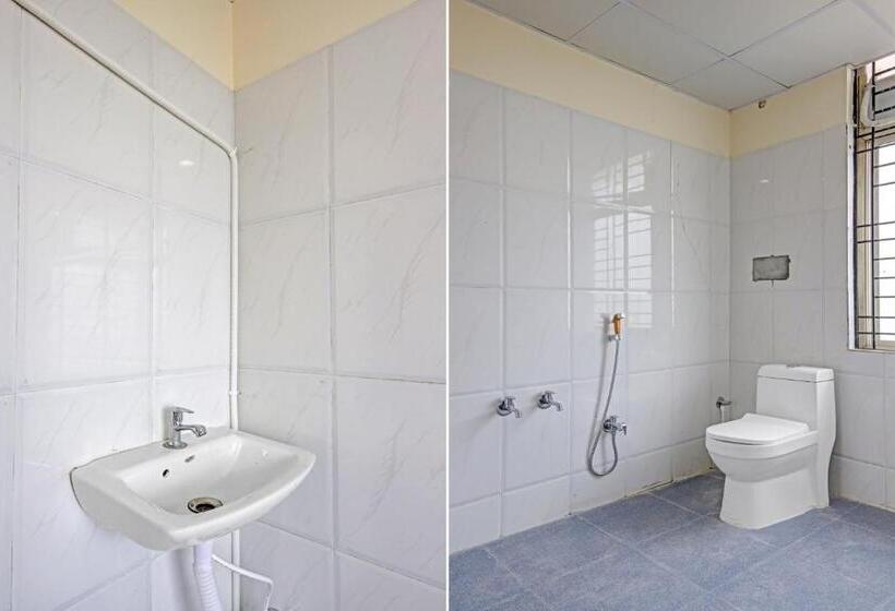 هتل Collection O Daivik Sunset Suites