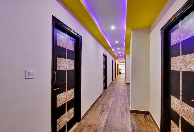 هتل Collection O Daivik Sunset Suites