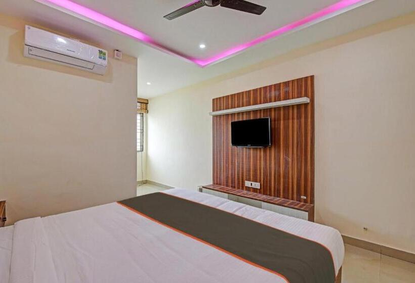 هتل Collection O Daivik Sunset Suites