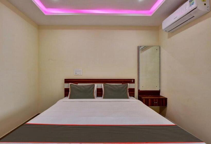 هتل Collection O Daivik Sunset Suites