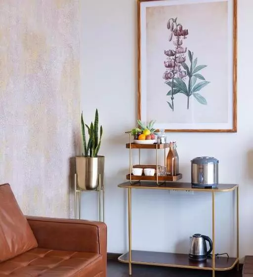 Hotelli Tomorrowland Farms And Suites