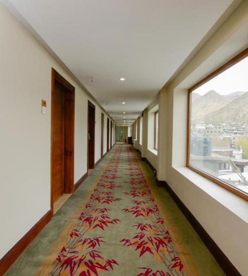 Hotel Tsokar Retreat