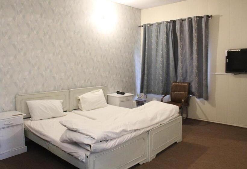 Malika Kohsar Hotel Murree