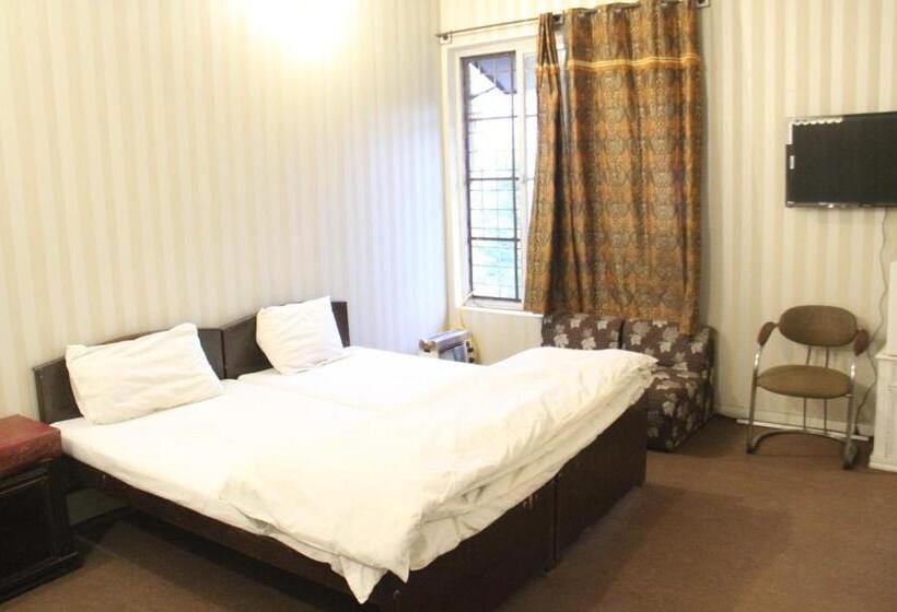 Malika Kohsar Hotel Murree