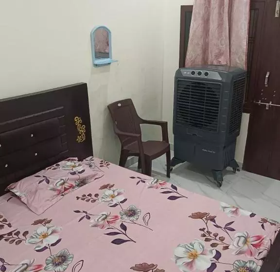 ペンション Saraswati Guesthouse