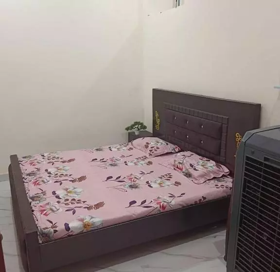 ペンション Saraswati Guesthouse