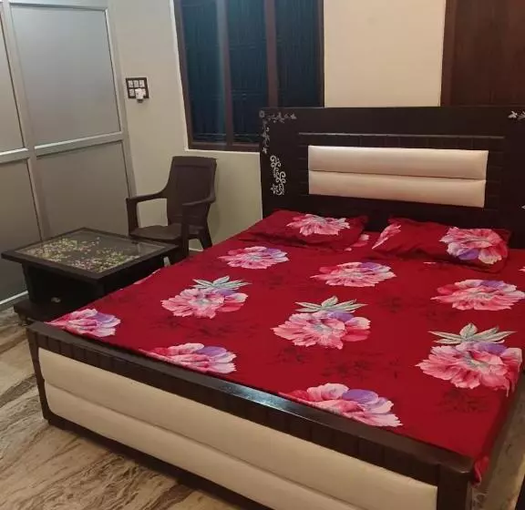 ペンション Saraswati Guesthouse