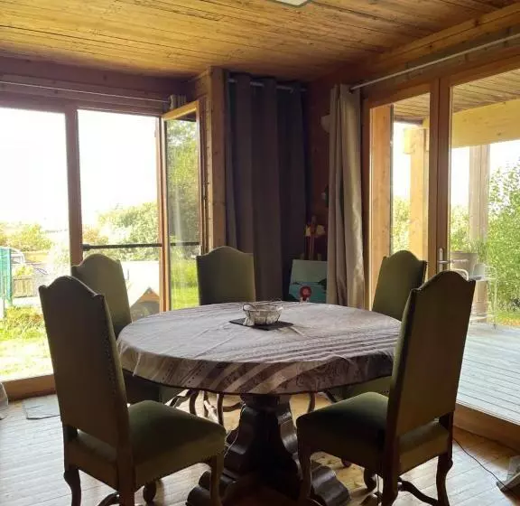 Aamiaismajoitus (B&B) Cottage Du Lac