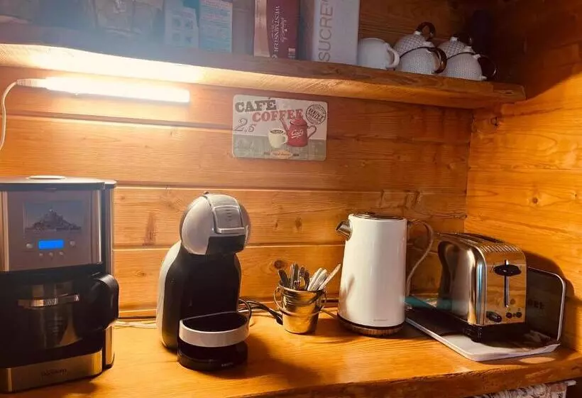 Aamiaismajoitus (B&B) Cottage Du Lac