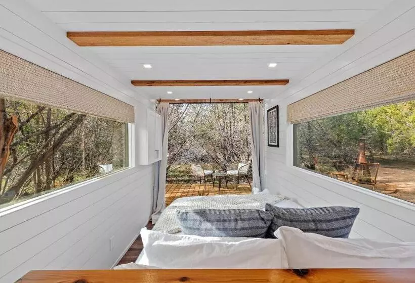 Hotelli Cedar Haus