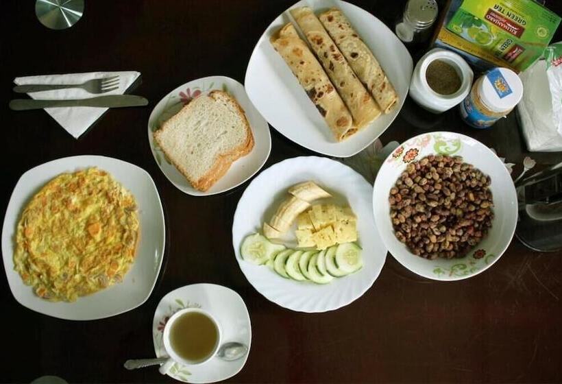 هتل Kilimanjaro Home Of Travelers