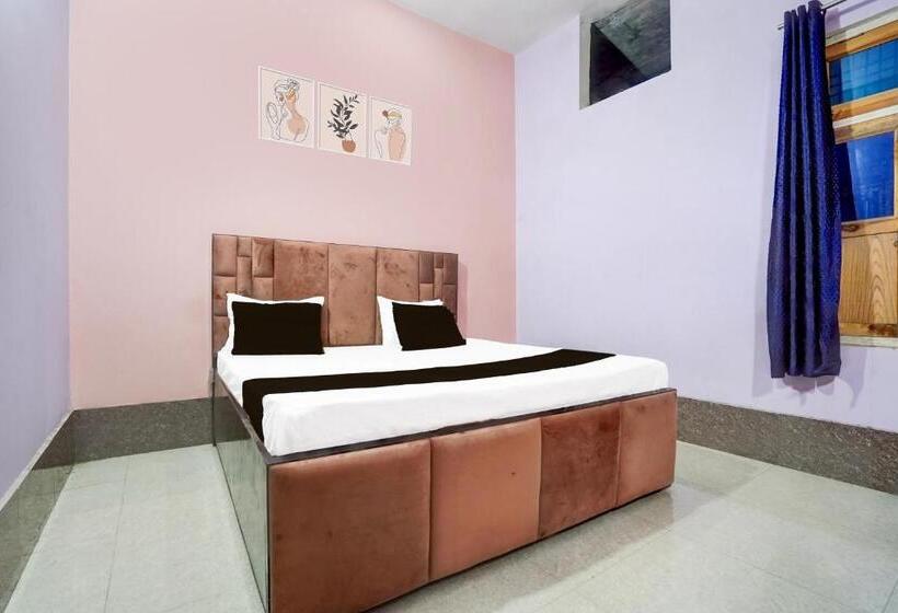 호텔 Oyo City Light