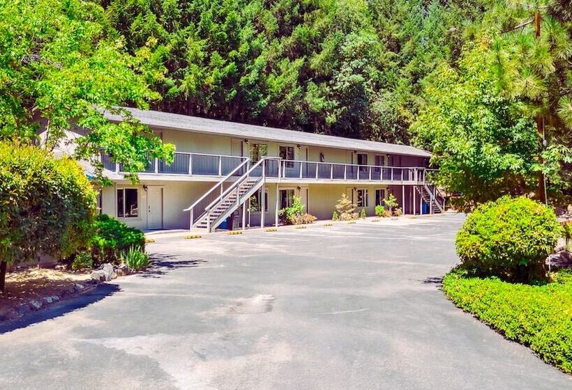 酒店 The Fainting Couch Boutique