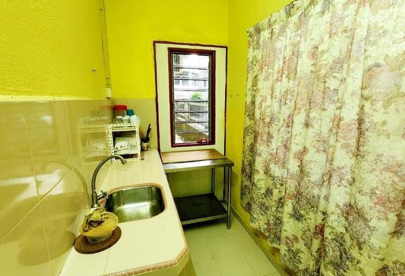 מוטל Lagenda Resthouse Cenang Beach