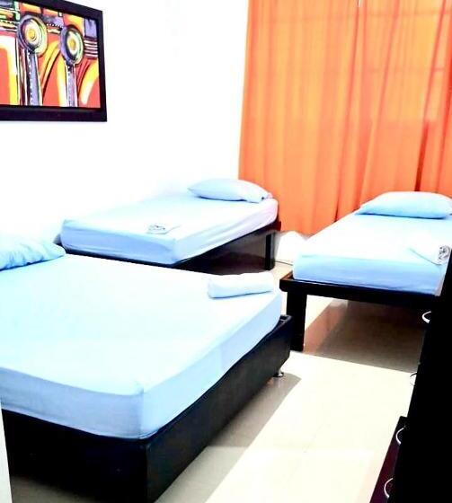 פנסיון Hostal Mi Casita