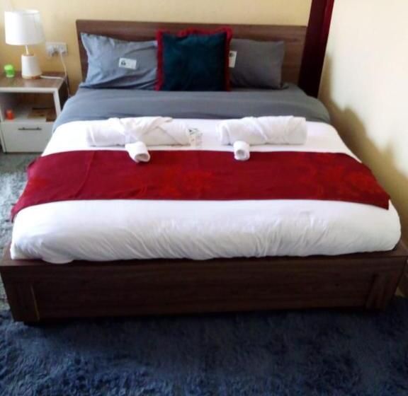 پانسیون Pings Place