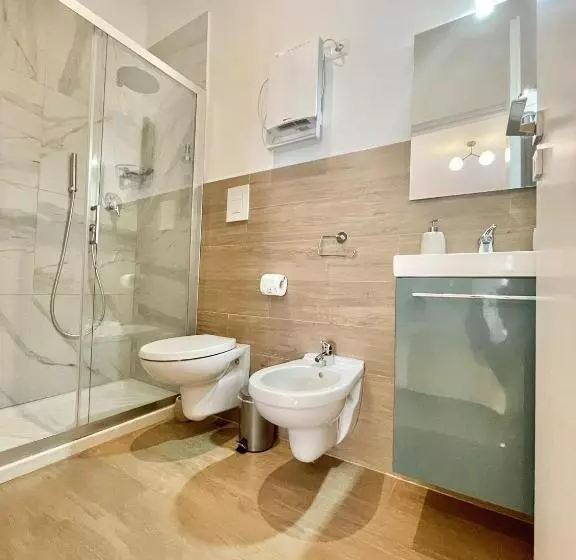 پانسیون Suites 167