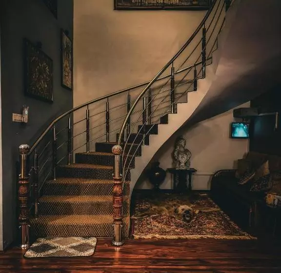ペンション Zabarwan Peaks Guesthouse