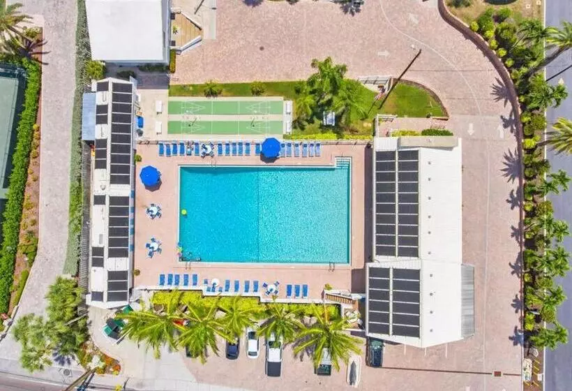 ユースホステル Siesta Key Haven   Beachside Pool Villa