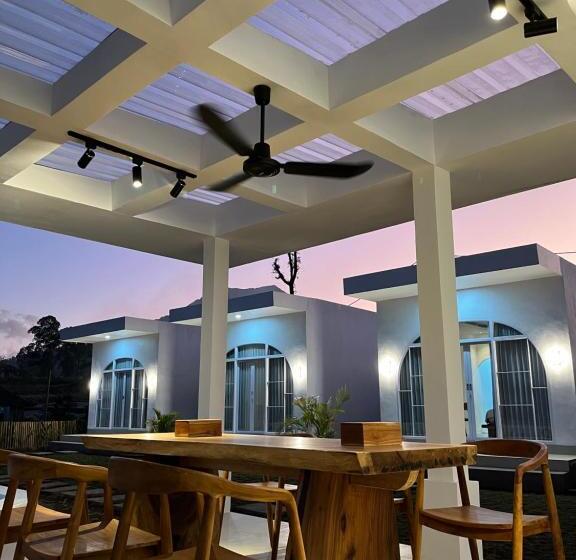 Bed and Breakfast Volcano Garden