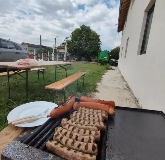ホテル конна база югла
