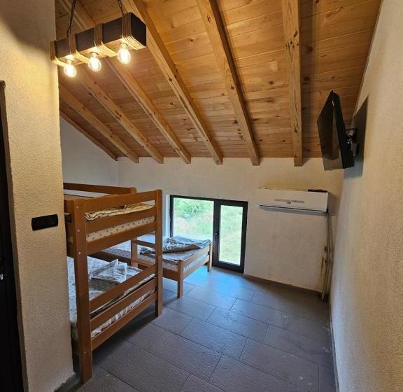 Hotel конна база югла