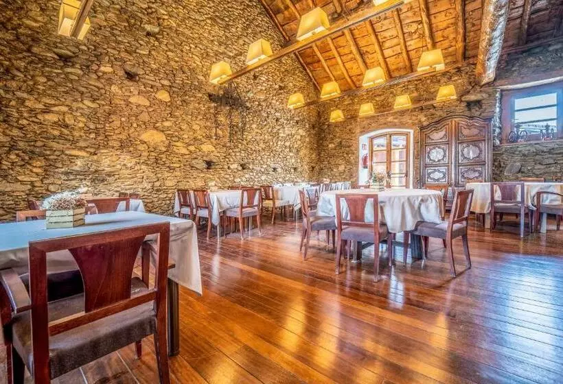 Hotelli Fonda Dels Pics