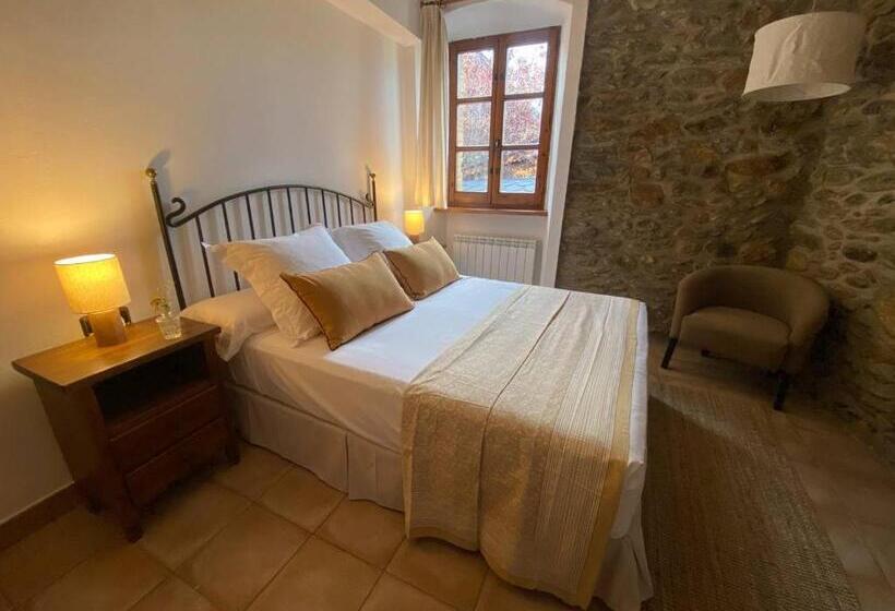 هتل Fonda Dels Pics