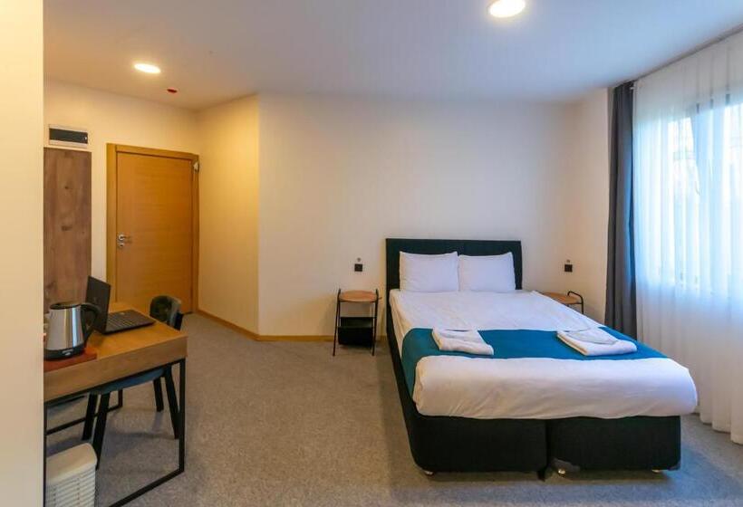 호텔 New Garden Airport