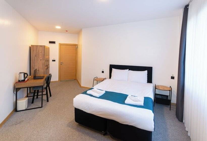 호텔 New Garden Airport